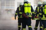 Εμπρησμοί σε εμβολιαστικά κέντρα στην Πολωνία