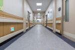 Μείωση κρουσμάτων, αλλά αύξηση νοσηλειών σε ορισμένες περιοχές