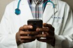 «Γιατρός για όλους»: Τί φέρνει το νέο νομοσχέδιο